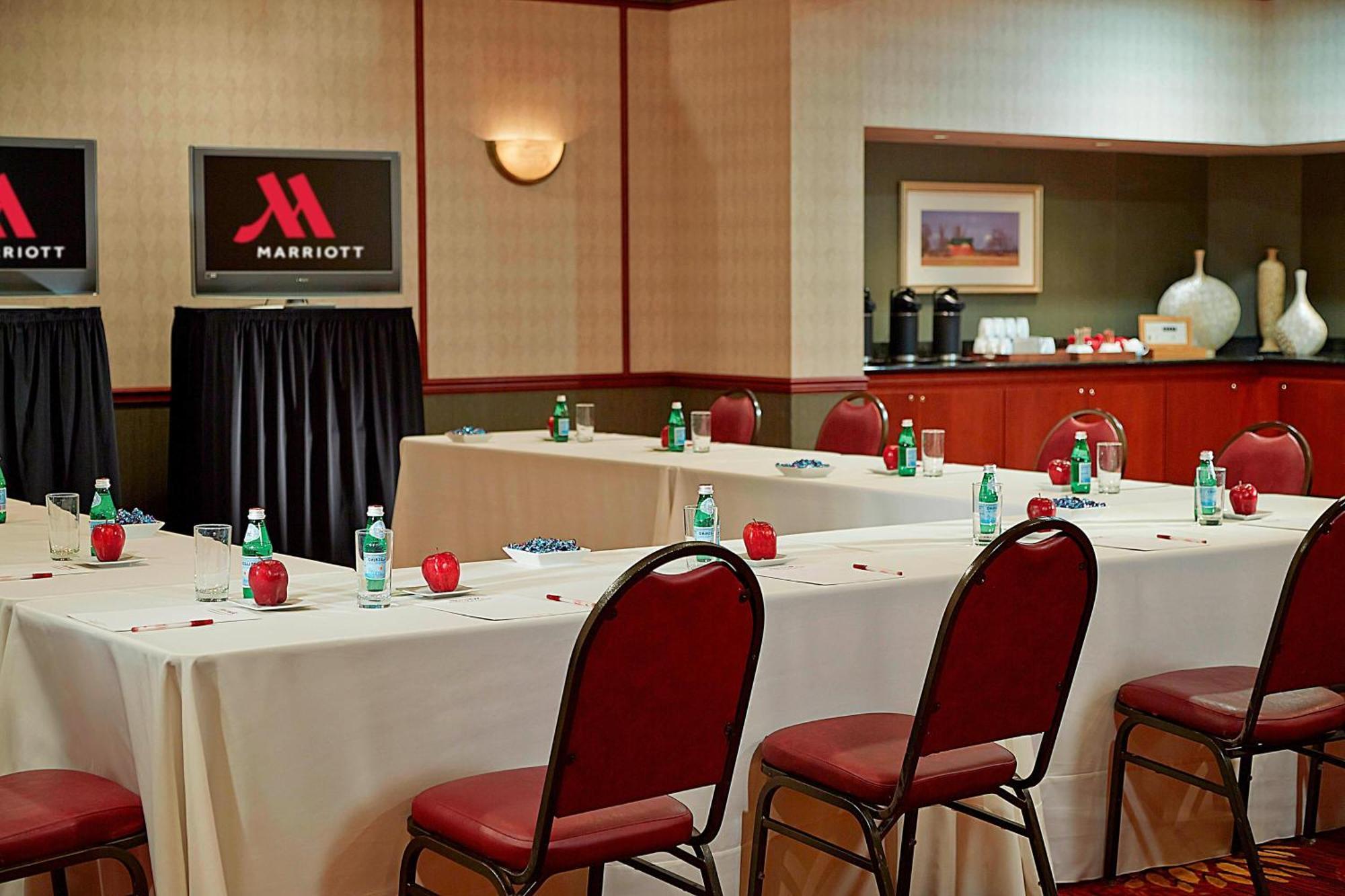 Marriott Hartford/Windsor Airport Hotel Eksteriør billede